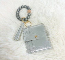 Load image into Gallery viewer, Beaded ID holder wristlet
