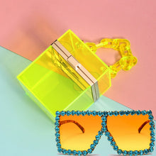 Load image into Gallery viewer, EYE WEAR &amp; BOX CLUTCH SET
