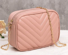Load image into Gallery viewer, Mini Gold Chain Strap Purse
